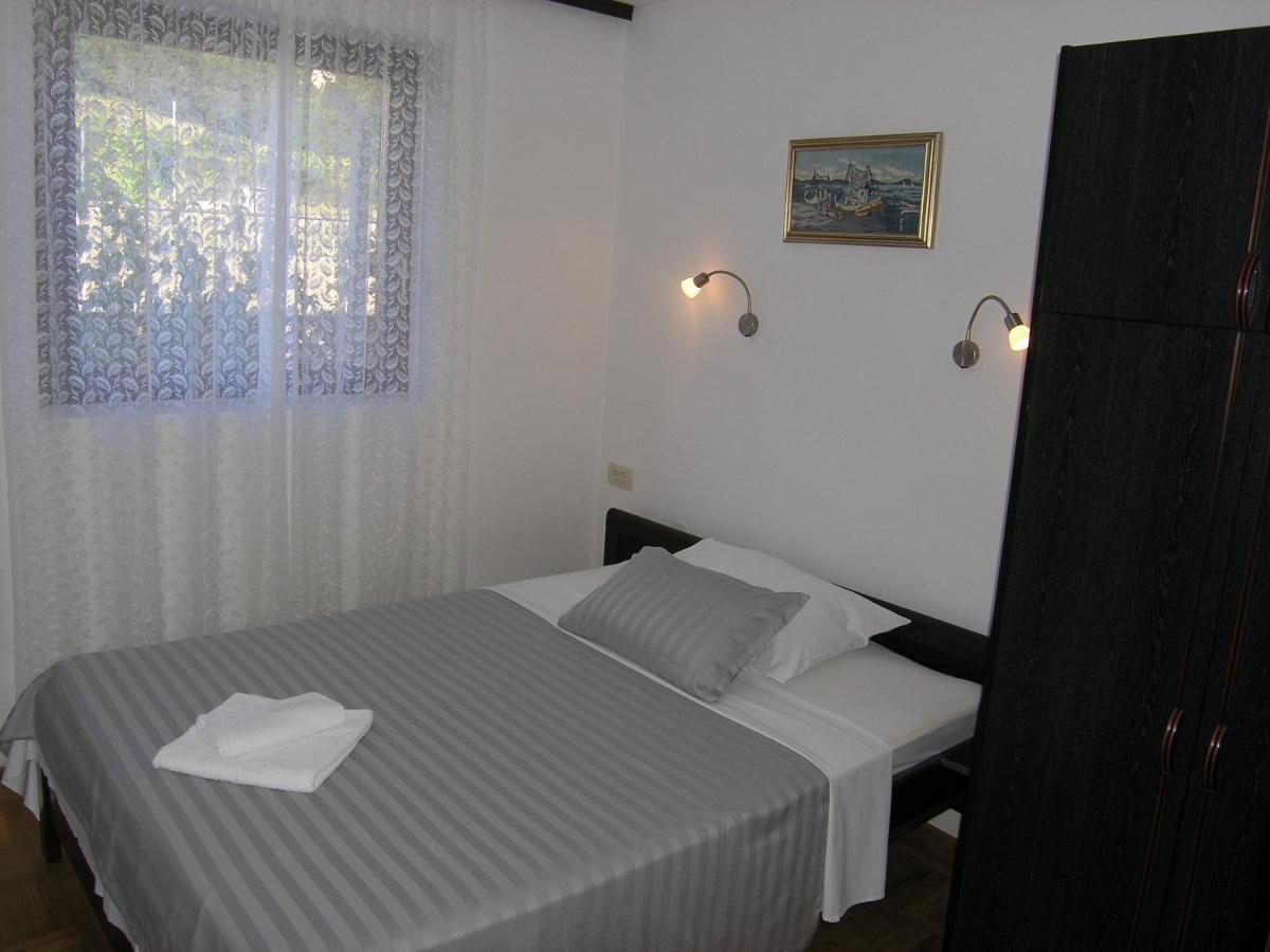 Apartments Mari With Terrace Baška Esterno foto