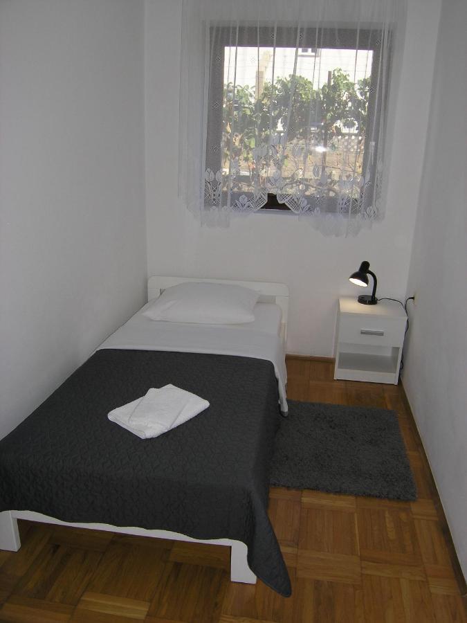 Apartments Mari With Terrace Baška Esterno foto